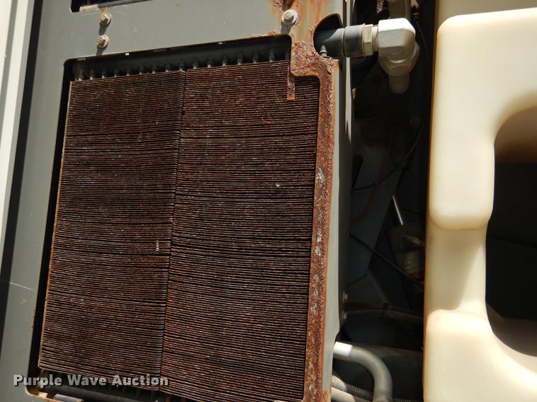 image for item DE1829 2002 GMC T7500 street sweeper truck