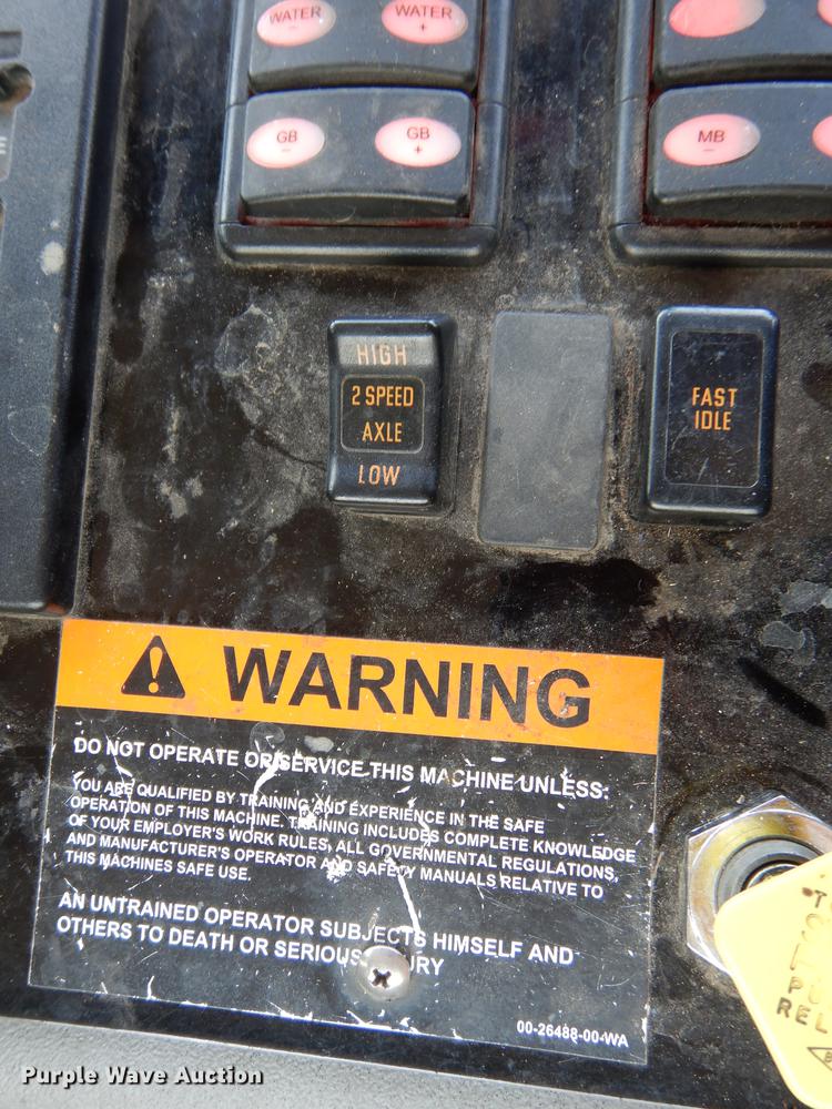 image for item DE1829 2002 GMC T7500 street sweeper truck