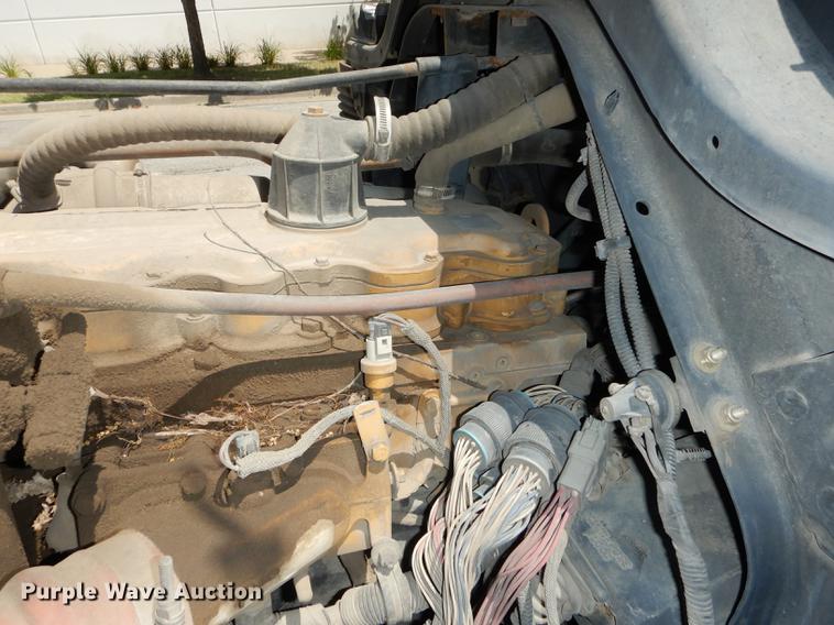 image for item DE1829 2002 GMC T7500 street sweeper truck