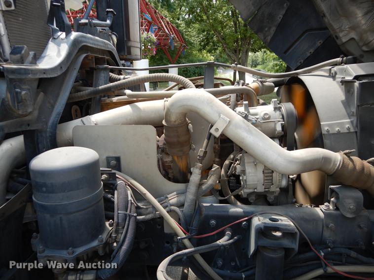 image for item DE1829 2002 GMC T7500 street sweeper truck