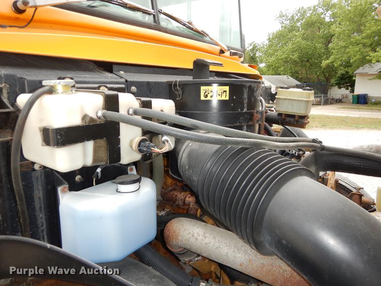 image for item DE1838 2006 Blue Bird Vision school bus