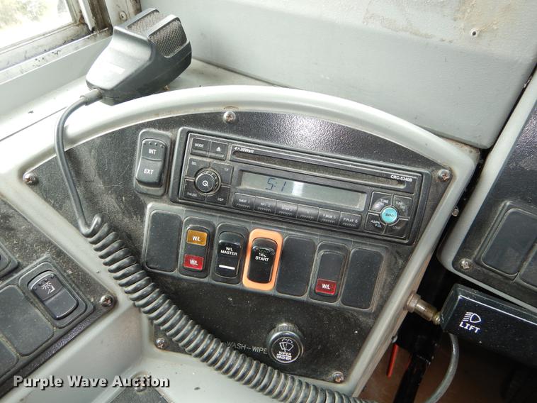 image for item DE1838 2006 Blue Bird Vision school bus