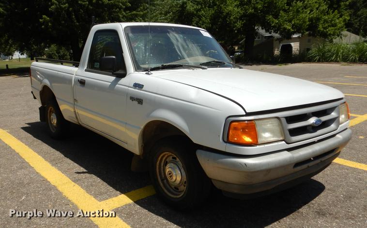image for item DE1852 1996 Ford Ranger XL pickup truck