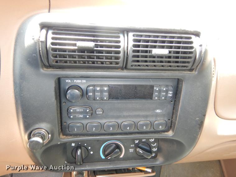 image for item DE1852 1996 Ford Ranger XL pickup truck