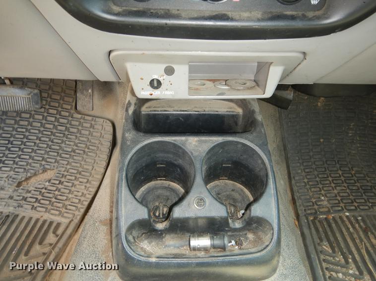 image for item DE1855 2000 Ford Ranger SuperCab pickup truck