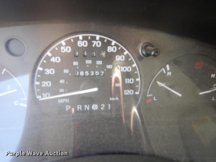 image for item DE1855 2000 Ford Ranger SuperCab pickup truck