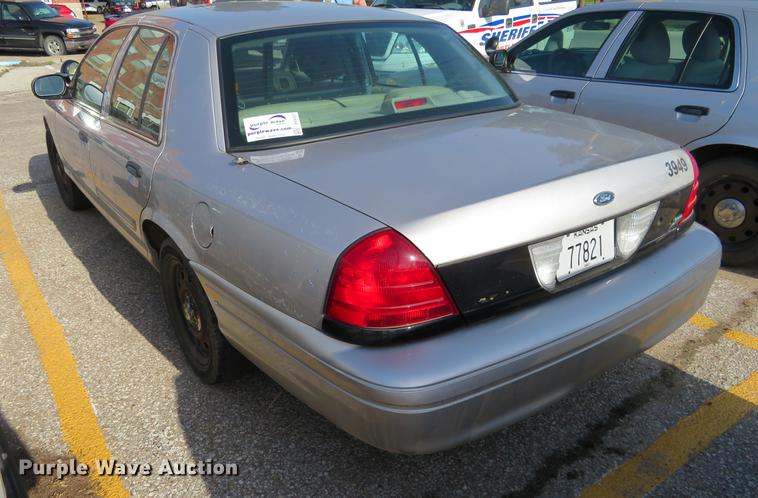 image for item DE6337 2011 Ford Crown Victoria Police Interceptor