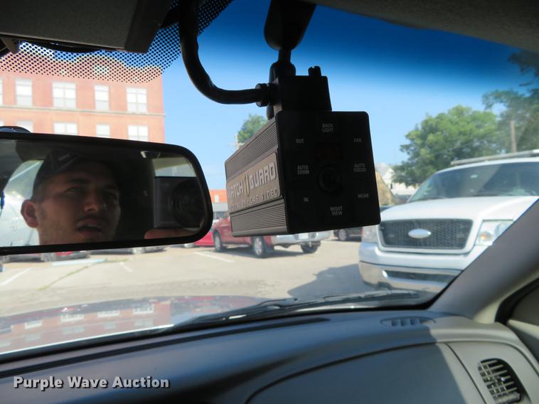 image for item DE6337 2011 Ford Crown Victoria Police Interceptor