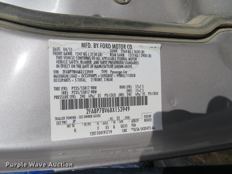 image for item DE6337 2011 Ford Crown Victoria Police Interceptor