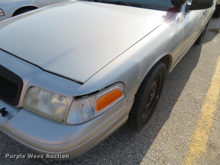 image for item DE6337 2011 Ford Crown Victoria Police Interceptor