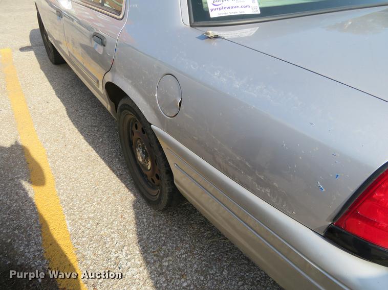 image for item DE6337 2011 Ford Crown Victoria Police Interceptor