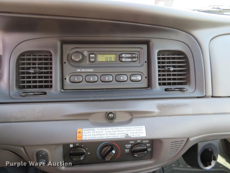 image for item DE6338 2011 Ford Crown Victoria Police Interceptor