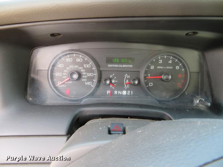 image for item DE6338 2011 Ford Crown Victoria Police Interceptor