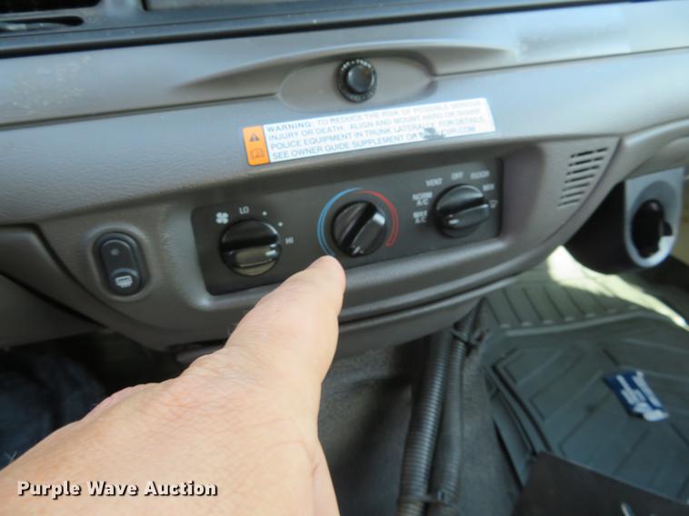 image for item DE6338 2011 Ford Crown Victoria Police Interceptor