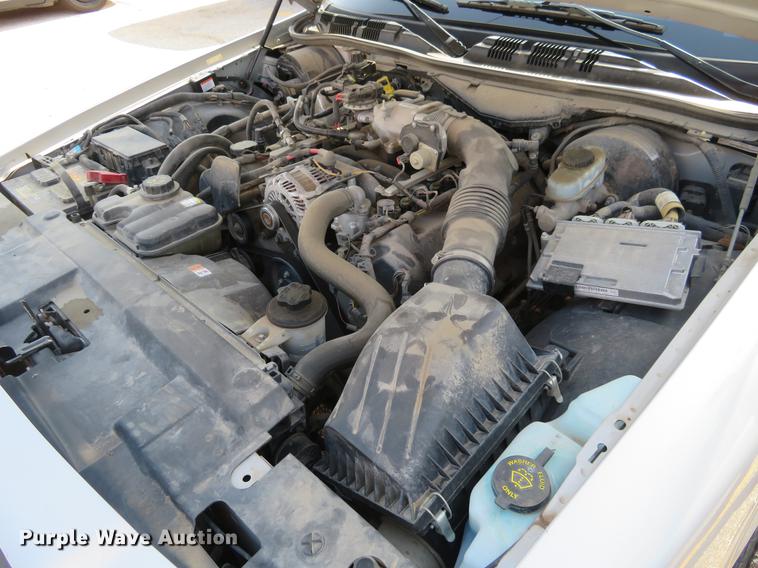 image for item DE6338 2011 Ford Crown Victoria Police Interceptor