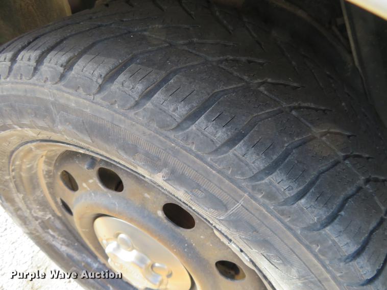 image for item DE6338 2011 Ford Crown Victoria Police Interceptor