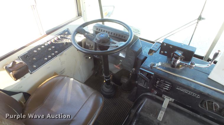 image for item DE7193 1994 Blue Bird TC2000 school bus