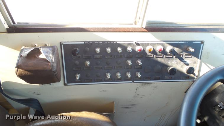 image for item DE7193 1994 Blue Bird TC2000 school bus