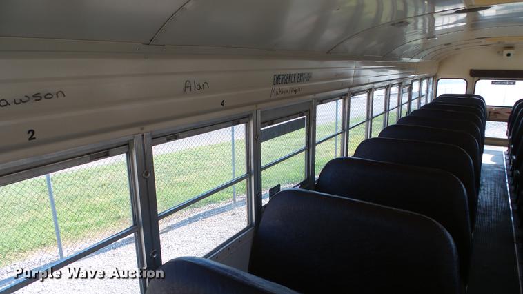 image for item DE7193 1994 Blue Bird TC2000 school bus