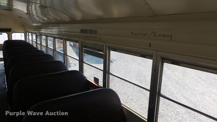 image for item DE7193 1994 Blue Bird TC2000 school bus
