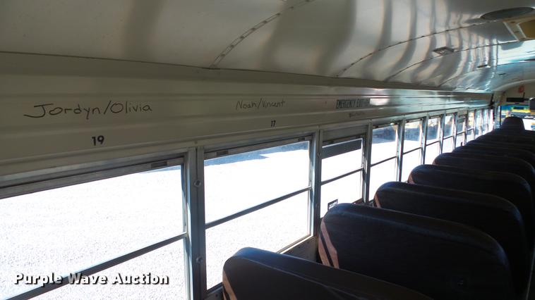 image for item DE7193 1994 Blue Bird TC2000 school bus