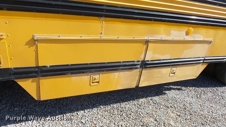 image for item DE7193 1994 Blue Bird TC2000 school bus