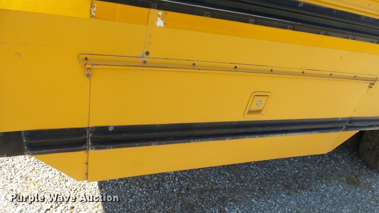 image for item DE7193 1994 Blue Bird TC2000 school bus