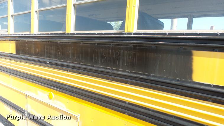 image for item DE7193 1994 Blue Bird TC2000 school bus