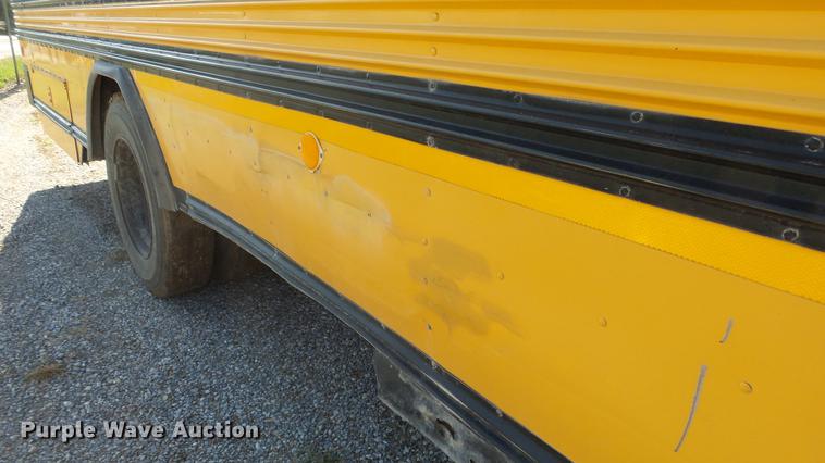 image for item DE7193 1994 Blue Bird TC2000 school bus