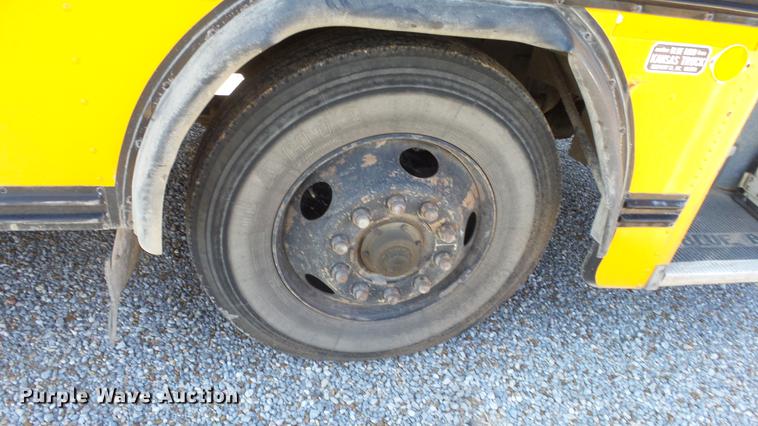 image for item DE7193 1994 Blue Bird TC2000 school bus