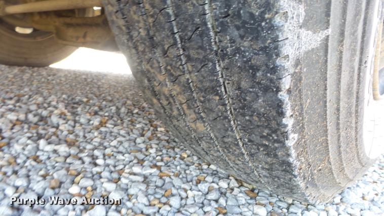 image for item DE7193 1994 Blue Bird TC2000 school bus