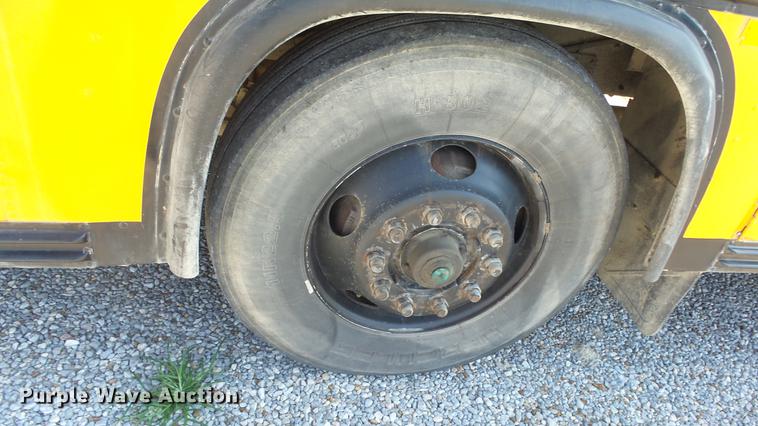 image for item DE7195 1993 Blue Bird All American school bus