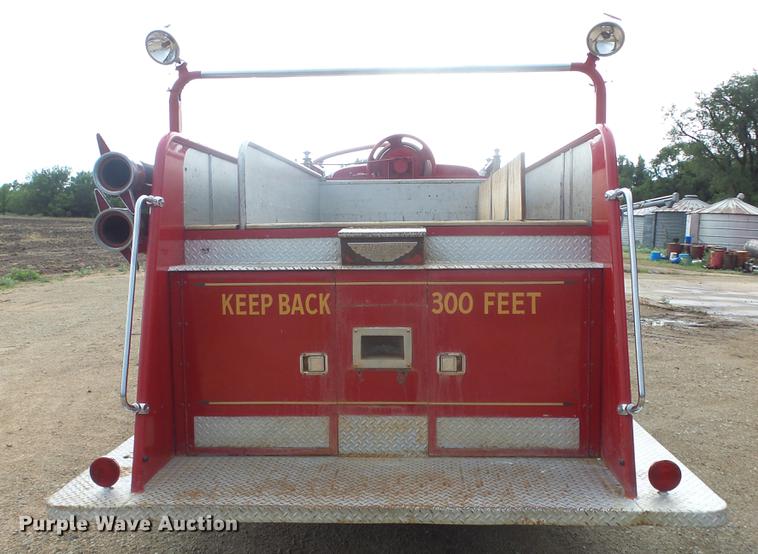 image for item DF4281 1964 Ford 600 fire truck