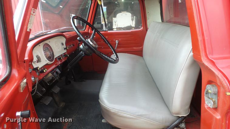 image for item DF4281 1964 Ford 600 fire truck