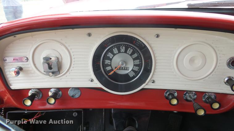 image for item DF4281 1964 Ford 600 fire truck