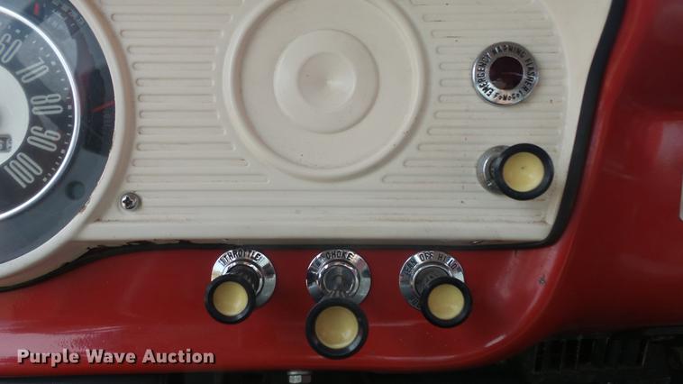 image for item DF4281 1964 Ford 600 fire truck