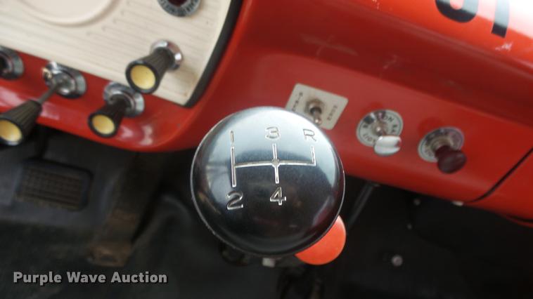 image for item DF4281 1964 Ford 600 fire truck