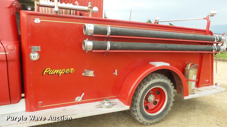 image for item DF4281 1964 Ford 600 fire truck