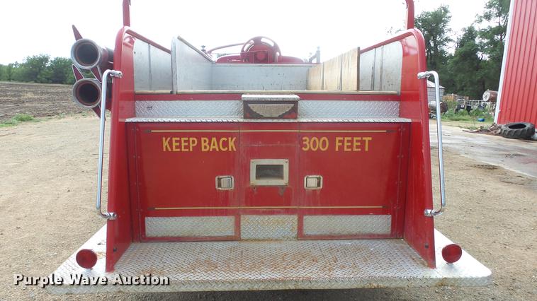 image for item DF4281 1964 Ford 600 fire truck