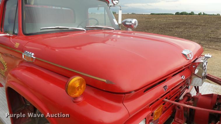 image for item DF4281 1964 Ford 600 fire truck
