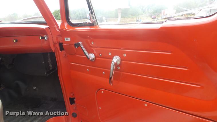 image for item DF4281 1964 Ford 600 fire truck