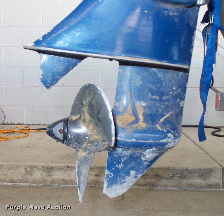 image for item DM9914 1982 Evinrude 9222M two cylinder two cycle outboard motor