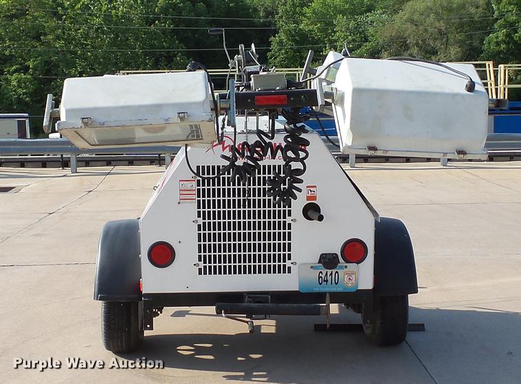 image for item DM9915 2007 Magnum MLT4200 light plant