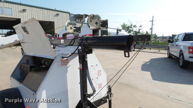 image for item DM9915 2007 Magnum MLT4200 light plant