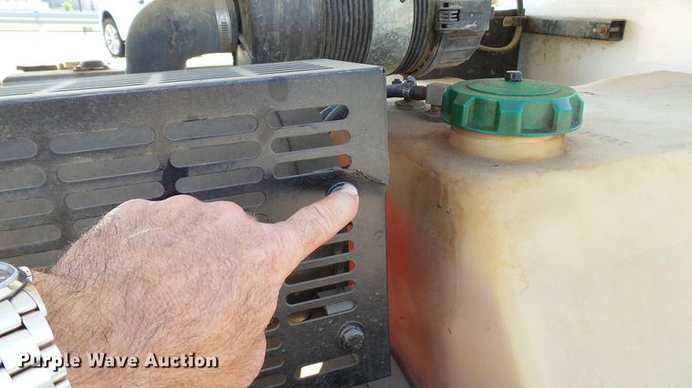 image for item DM9915 2007 Magnum MLT4200 light plant