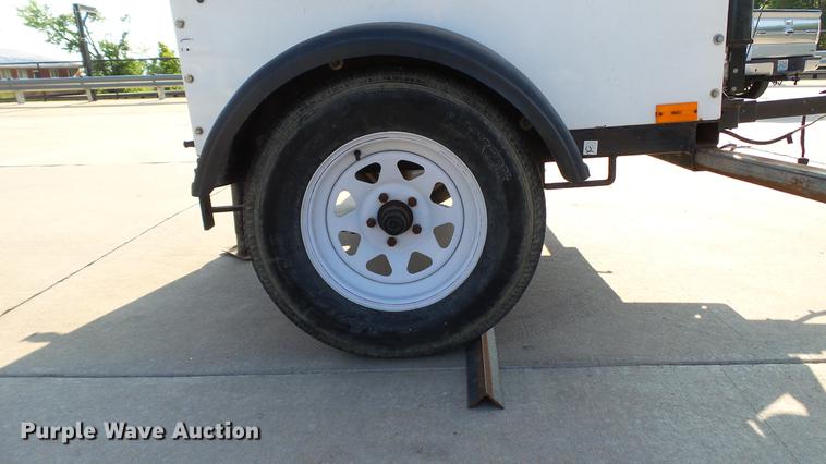 image for item DM9915 2007 Magnum MLT4200 light plant