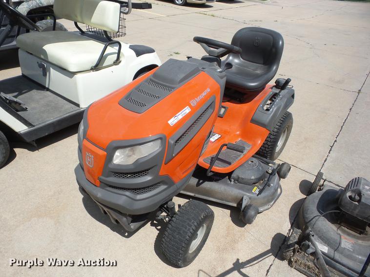 image for item DT9401 (2) lawn mowers