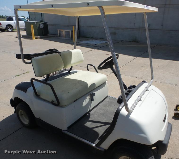 image for item DT9408 1997 Yamaha G16A golf cart