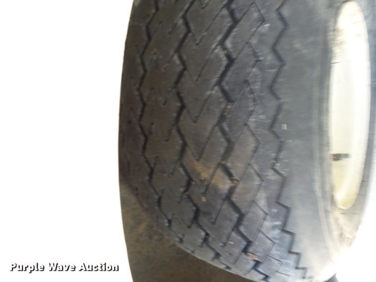 image for item DT9408 1997 Yamaha G16A golf cart