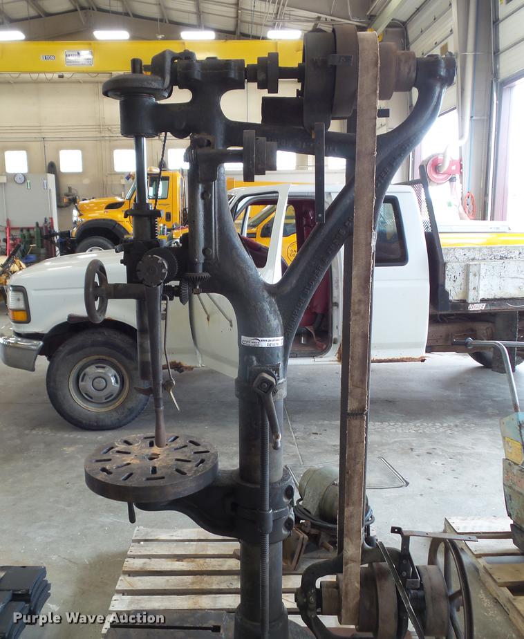 image for item DZ9374 Champion 21" drill press